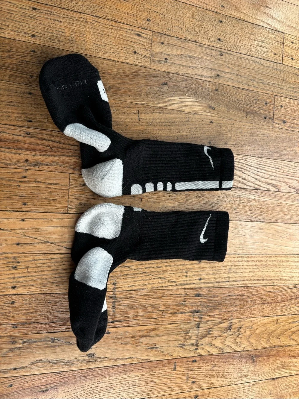 Black & White Athletic Crew Socks - Men